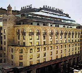 Hotel Ararat Park Hyatt Moskau *****+ in Moskau